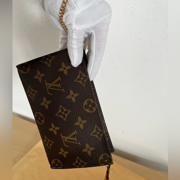Louis Vuitton Monogram Mini Pouchette with Wristlet Chain and unbrand crossbody - Picture 12 of 16